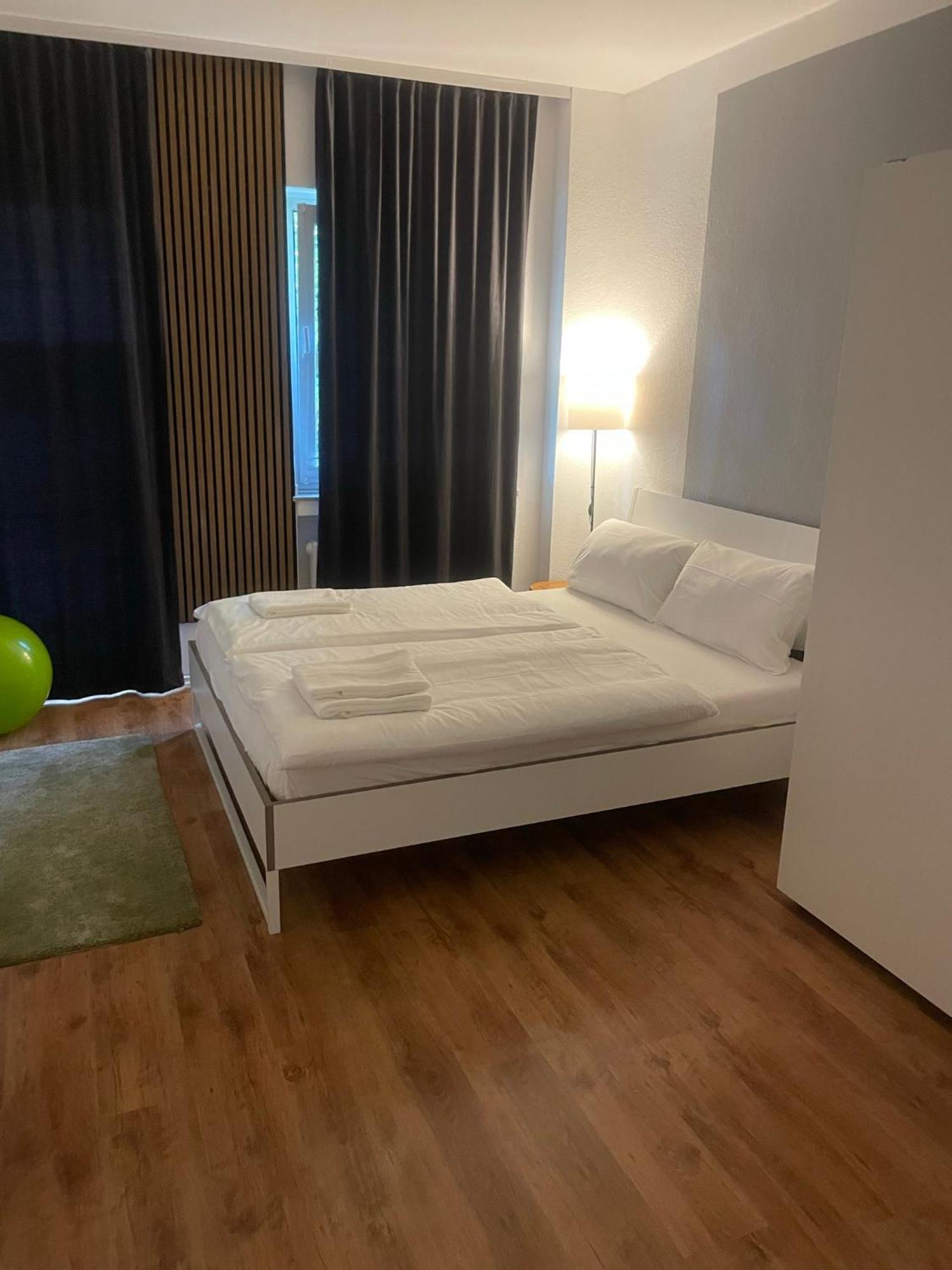 Koeln Wohnung 4 Min Naehe Von Hbf Und Dom Mit Garten ,Balkon & Office Экстерьер фото