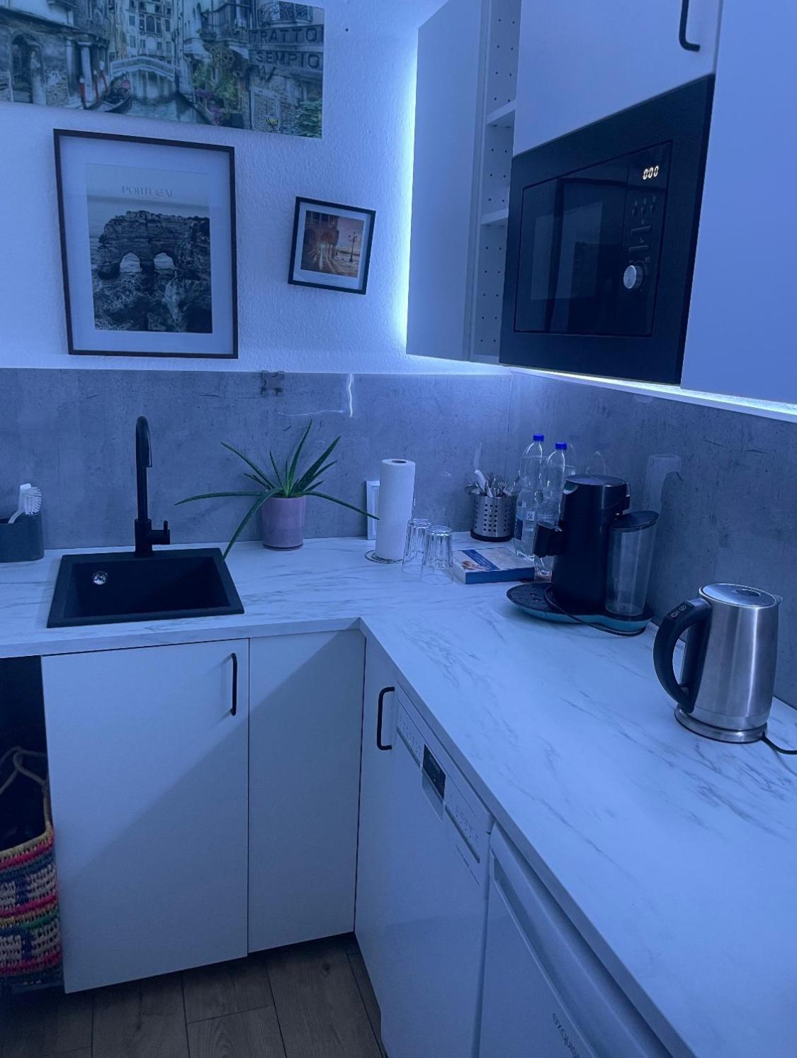 Koeln Wohnung 4 Min Naehe Von Hbf Und Dom Mit Garten ,Balkon & Office Экстерьер фото